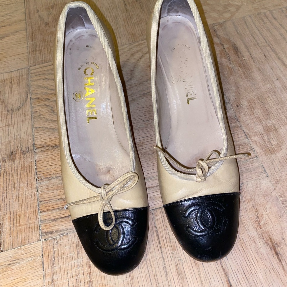 COPY - Vintage Chanel Shoes 37